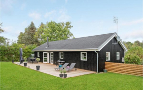 Cozy Home In Bogø By With Wifi, Bogø By